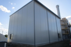 バイオ燃料倉庫　6Ｈｘ８Ｋ＝48坪　軒高8ｍ　壁：ウレタンパネル　屋根：折板・ケラバ廻し
